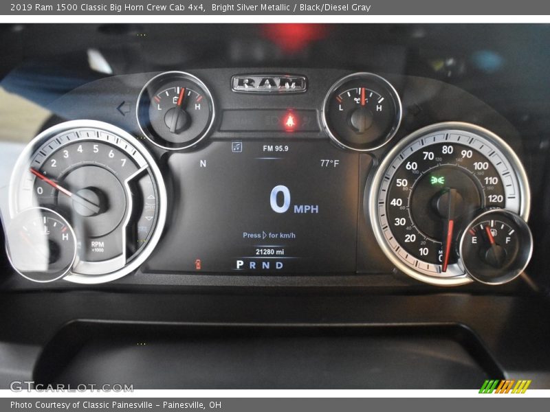 Bright Silver Metallic / Black/Diesel Gray 2019 Ram 1500 Classic Big Horn Crew Cab 4x4