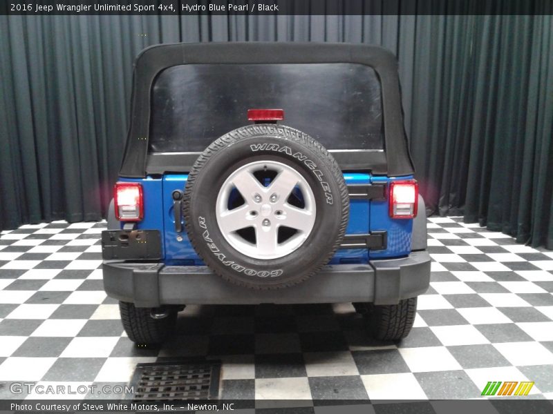 Hydro Blue Pearl / Black 2016 Jeep Wrangler Unlimited Sport 4x4