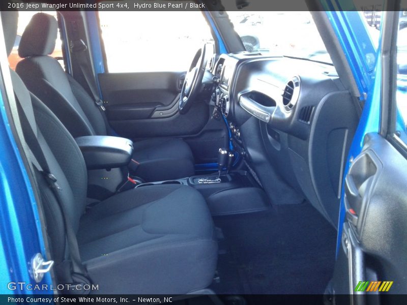 Hydro Blue Pearl / Black 2016 Jeep Wrangler Unlimited Sport 4x4