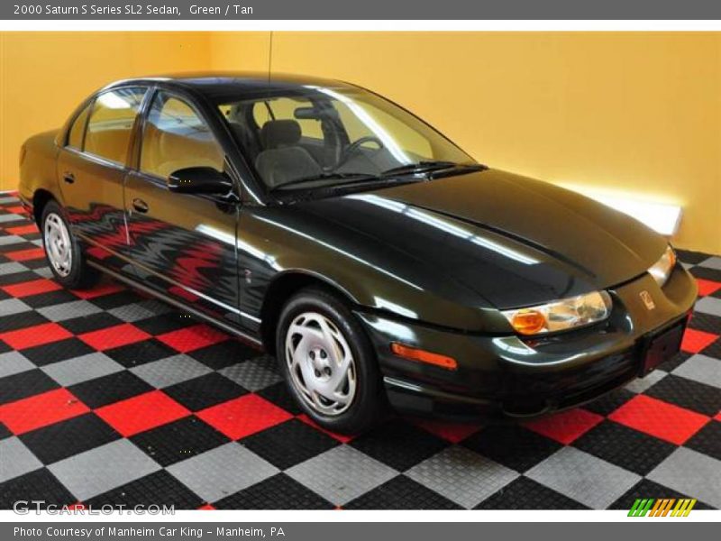 Green / Tan 2000 Saturn S Series SL2 Sedan