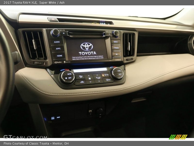 Super White / Ash 2017 Toyota RAV4 XLE