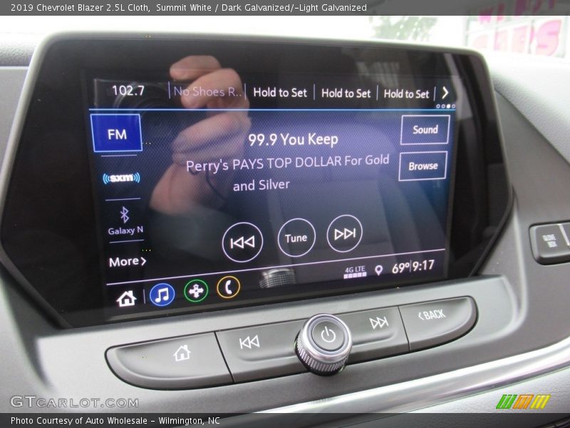 Summit White / Dark Galvanized/­Light Galvanized 2019 Chevrolet Blazer 2.5L Cloth