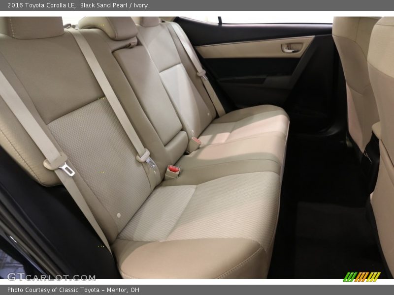 Black Sand Pearl / Ivory 2016 Toyota Corolla LE