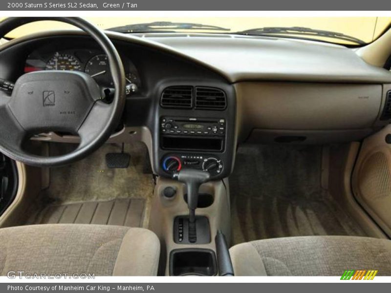 Green / Tan 2000 Saturn S Series SL2 Sedan