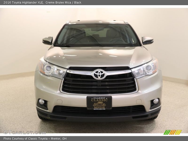 Creme Brulee Mica / Black 2016 Toyota Highlander XLE