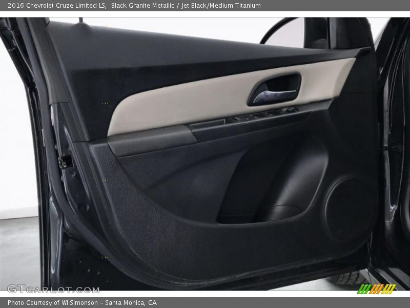 Black Granite Metallic / Jet Black/Medium Titanium 2016 Chevrolet Cruze Limited LS