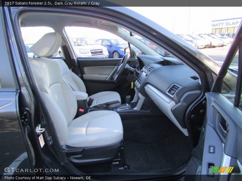 Dark Gray Metallic / Gray 2017 Subaru Forester 2.5i