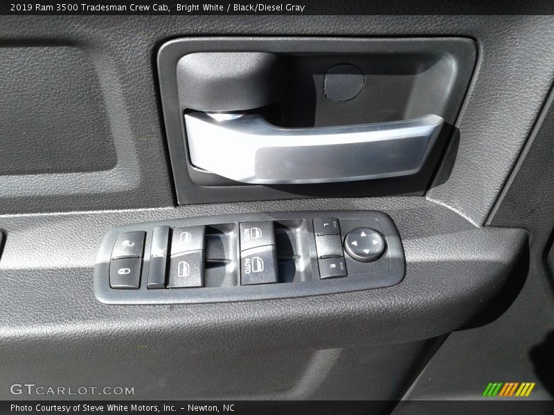 Bright White / Black/Diesel Gray 2019 Ram 3500 Tradesman Crew Cab