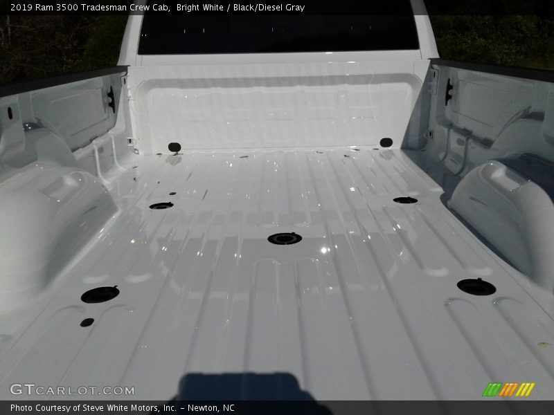 Bright White / Black/Diesel Gray 2019 Ram 3500 Tradesman Crew Cab