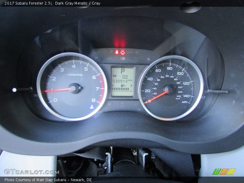 Dark Gray Metallic / Gray 2017 Subaru Forester 2.5i