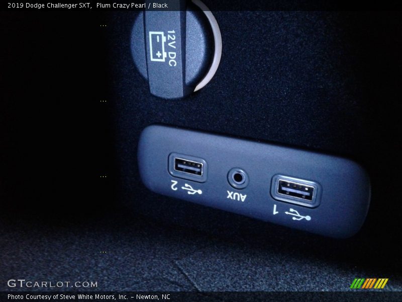 Plum Crazy Pearl / Black 2019 Dodge Challenger SXT