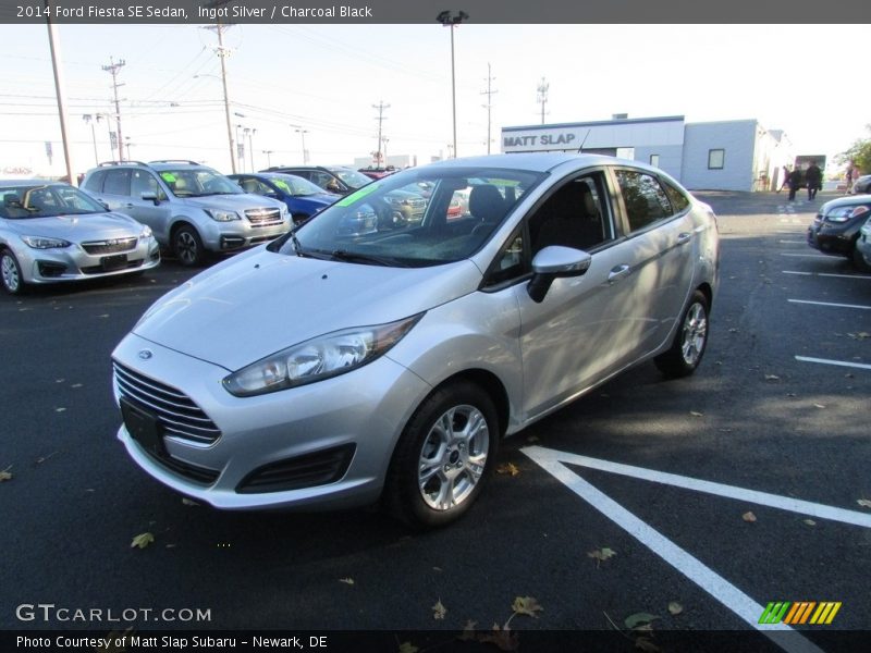Ingot Silver / Charcoal Black 2014 Ford Fiesta SE Sedan