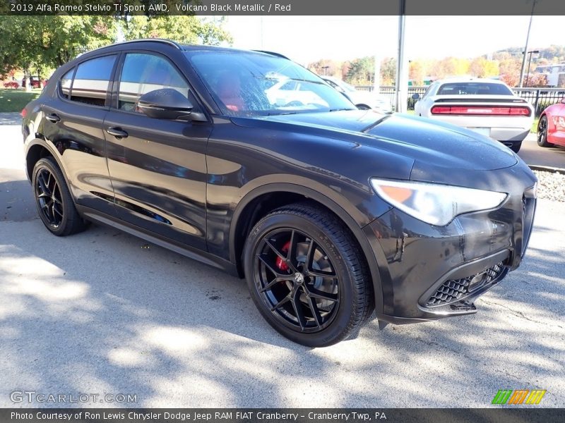 Volcano Black Metallic / Red 2019 Alfa Romeo Stelvio Ti Sport AWD