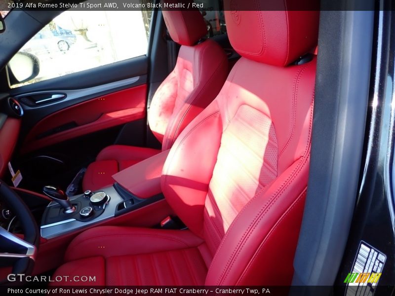 Volcano Black Metallic / Red 2019 Alfa Romeo Stelvio Ti Sport AWD