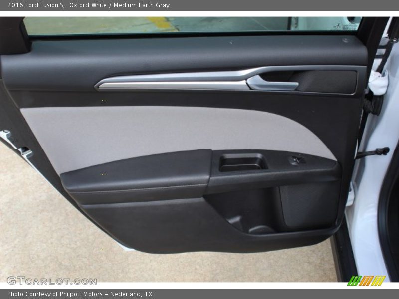 Oxford White / Medium Earth Gray 2016 Ford Fusion S