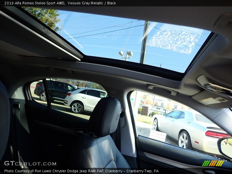 Vesuvio Gray Metallic / Black 2019 Alfa Romeo Stelvio Sport AWD