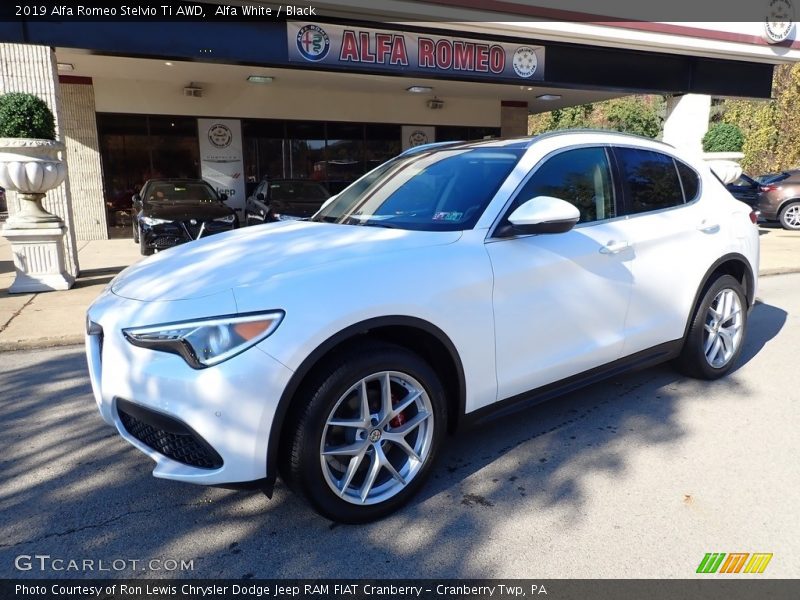Alfa White / Black 2019 Alfa Romeo Stelvio Ti AWD
