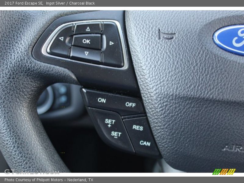 Ingot Silver / Charcoal Black 2017 Ford Escape SE