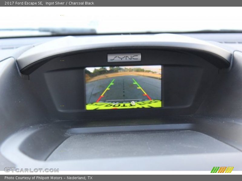 Ingot Silver / Charcoal Black 2017 Ford Escape SE