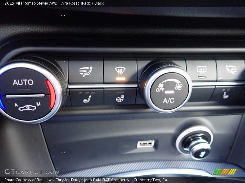 Alfa Rosso (Red) / Black 2019 Alfa Romeo Stelvio AWD