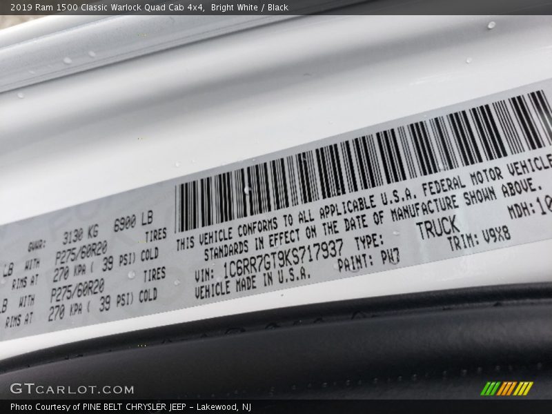 Bright White / Black 2019 Ram 1500 Classic Warlock Quad Cab 4x4