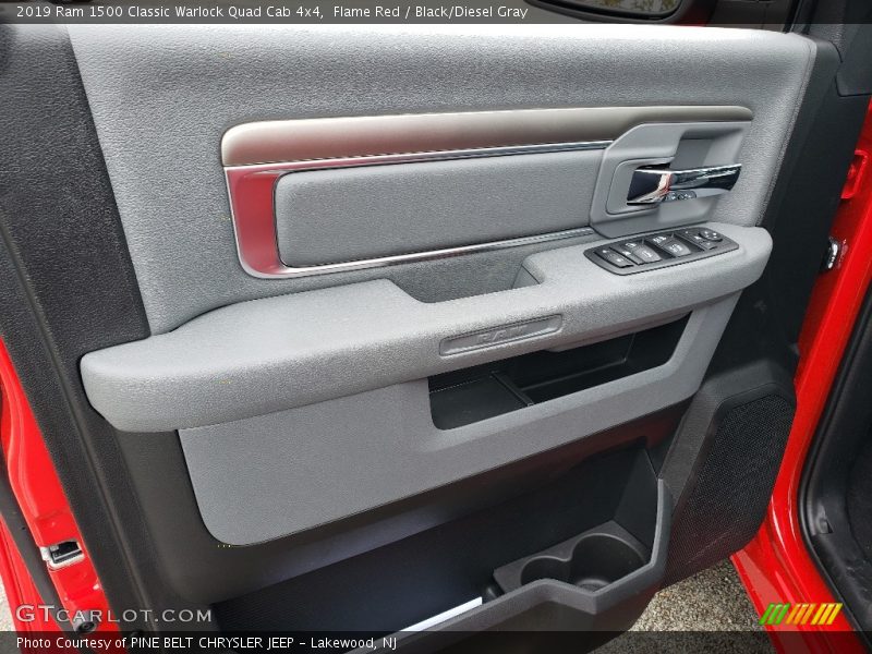 Flame Red / Black/Diesel Gray 2019 Ram 1500 Classic Warlock Quad Cab 4x4