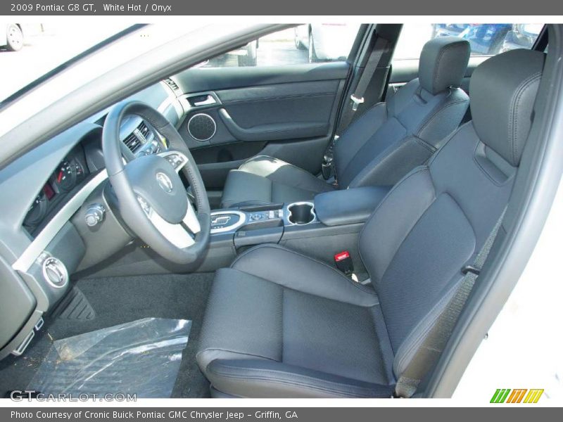 White Hot / Onyx 2009 Pontiac G8 GT