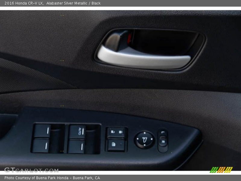Alabaster Silver Metallic / Black 2016 Honda CR-V LX