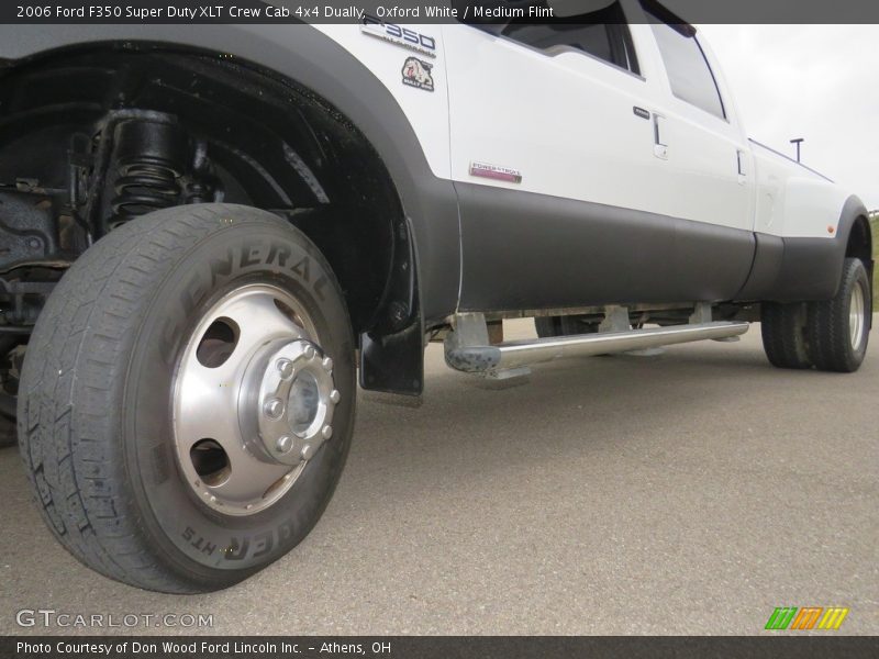 Oxford White / Medium Flint 2006 Ford F350 Super Duty XLT Crew Cab 4x4 Dually