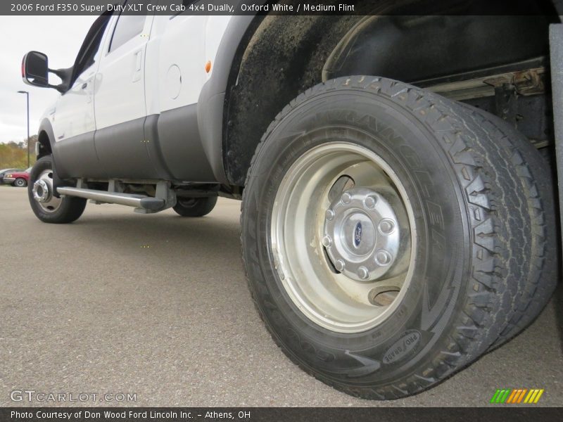 Oxford White / Medium Flint 2006 Ford F350 Super Duty XLT Crew Cab 4x4 Dually