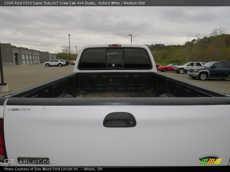 Oxford White / Medium Flint 2006 Ford F350 Super Duty XLT Crew Cab 4x4 Dually