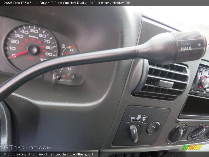 Oxford White / Medium Flint 2006 Ford F350 Super Duty XLT Crew Cab 4x4 Dually