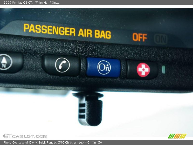White Hot / Onyx 2009 Pontiac G8 GT