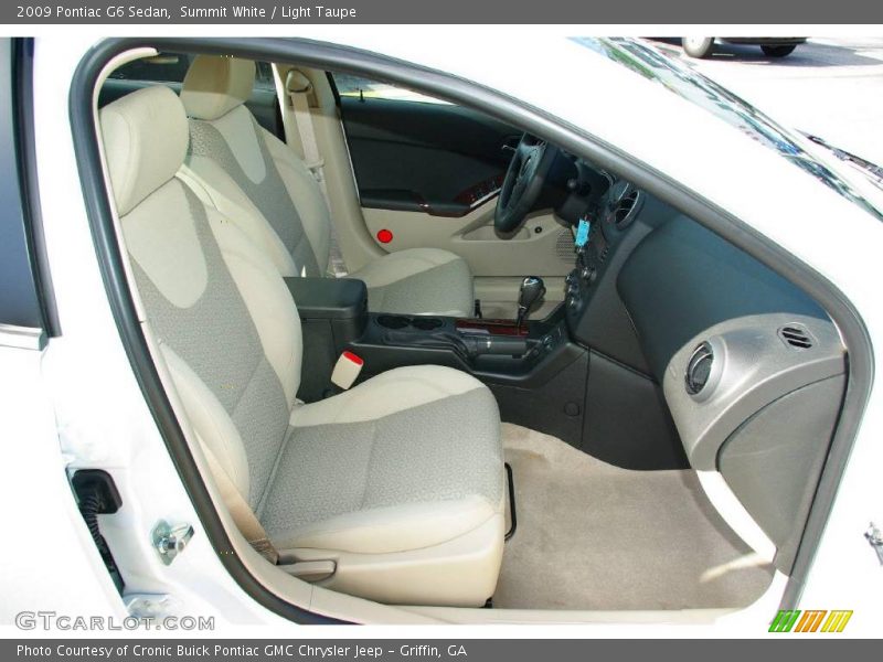 Summit White / Light Taupe 2009 Pontiac G6 Sedan