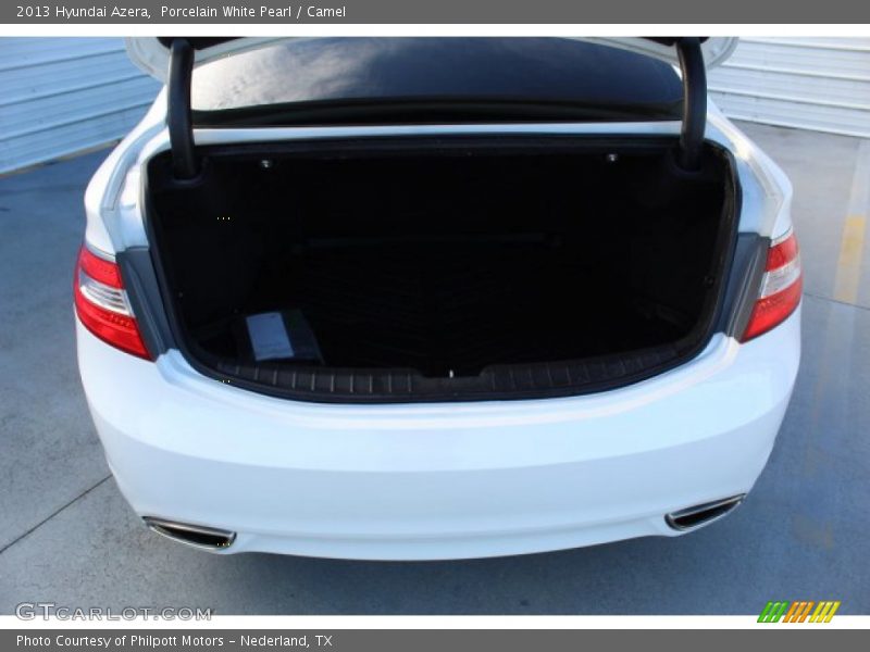 Porcelain White Pearl / Camel 2013 Hyundai Azera