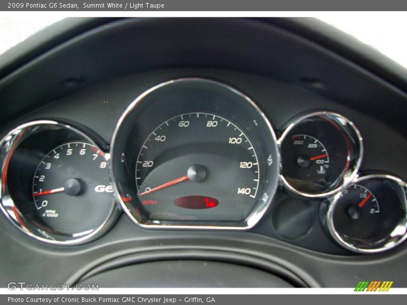 Summit White / Light Taupe 2009 Pontiac G6 Sedan