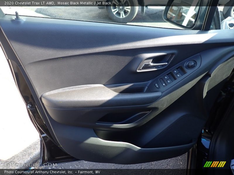 Mosaic Black Metallic / Jet Black 2020 Chevrolet Trax LT AWD