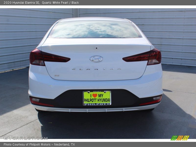 Quartz White Pearl / Black 2020 Hyundai Elantra SE