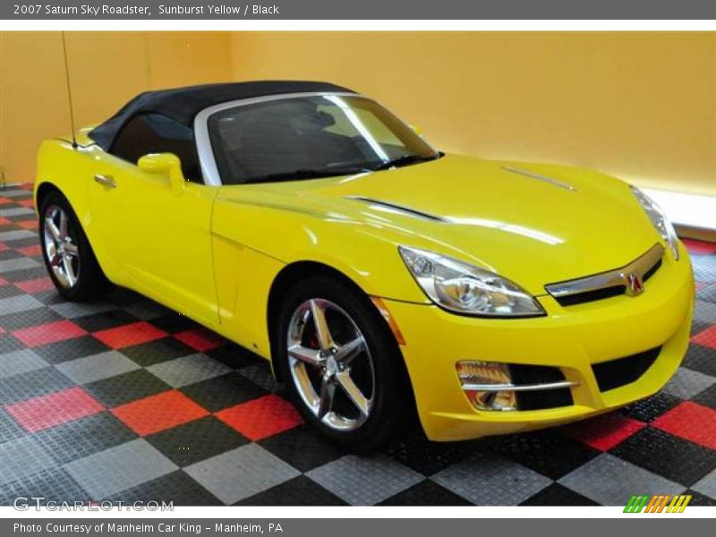 Sunburst Yellow / Black 2007 Saturn Sky Roadster