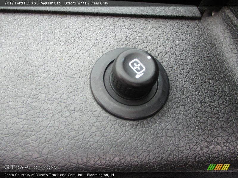 Oxford White / Steel Gray 2012 Ford F150 XL Regular Cab
