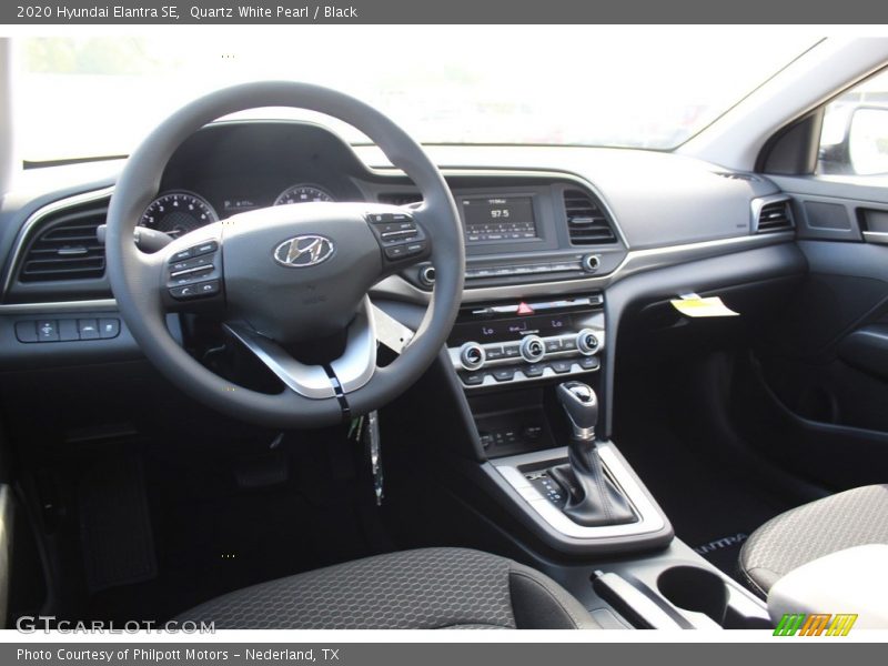 Quartz White Pearl / Black 2020 Hyundai Elantra SE