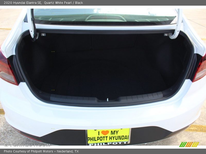 Quartz White Pearl / Black 2020 Hyundai Elantra SE