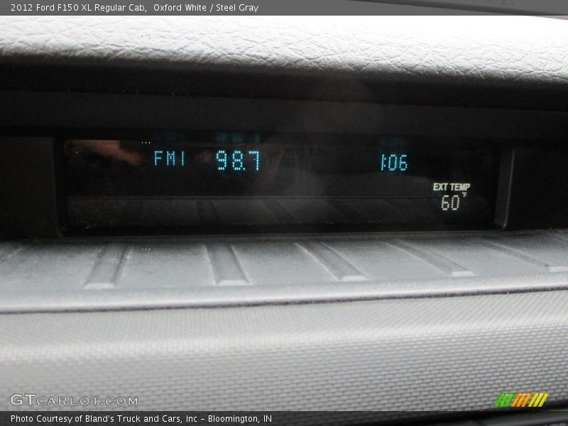 Oxford White / Steel Gray 2012 Ford F150 XL Regular Cab