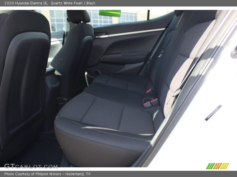 Quartz White Pearl / Black 2020 Hyundai Elantra SE
