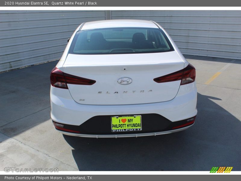 Quartz White Pearl / Black 2020 Hyundai Elantra SE
