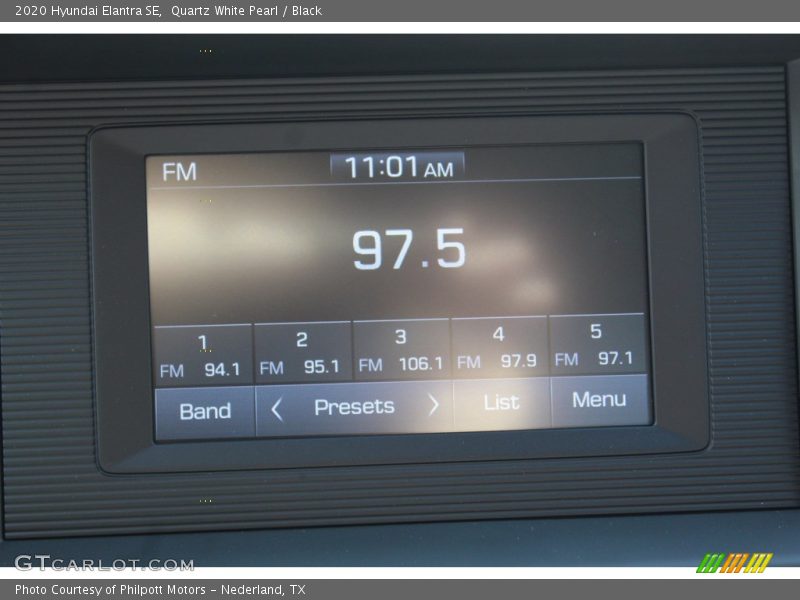 Quartz White Pearl / Black 2020 Hyundai Elantra SE