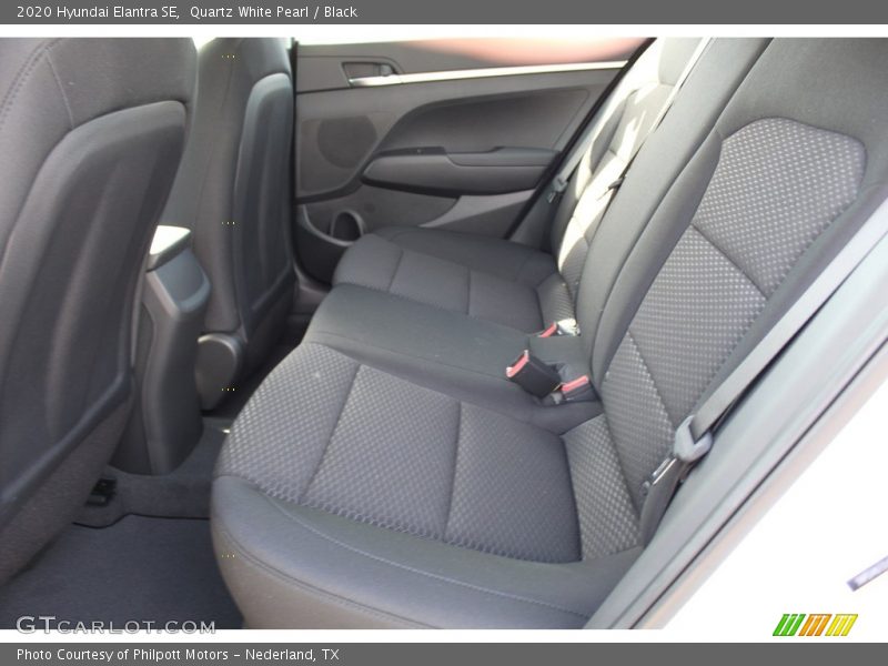 Quartz White Pearl / Black 2020 Hyundai Elantra SE