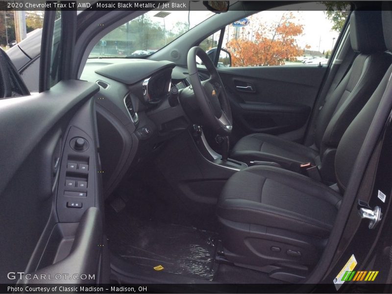 Mosaic Black Metallic / Jet Black 2020 Chevrolet Trax LT AWD