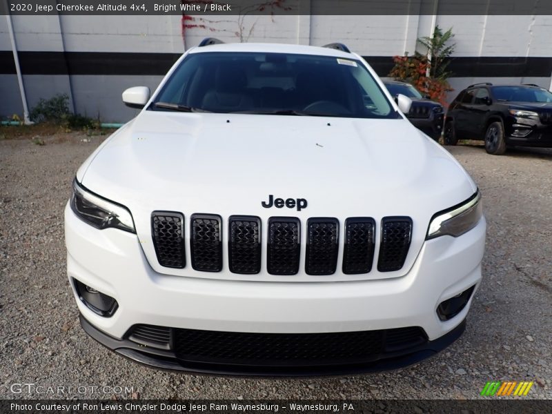 Bright White / Black 2020 Jeep Cherokee Altitude 4x4