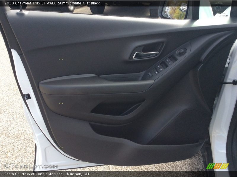 Summit White / Jet Black 2020 Chevrolet Trax LT AWD